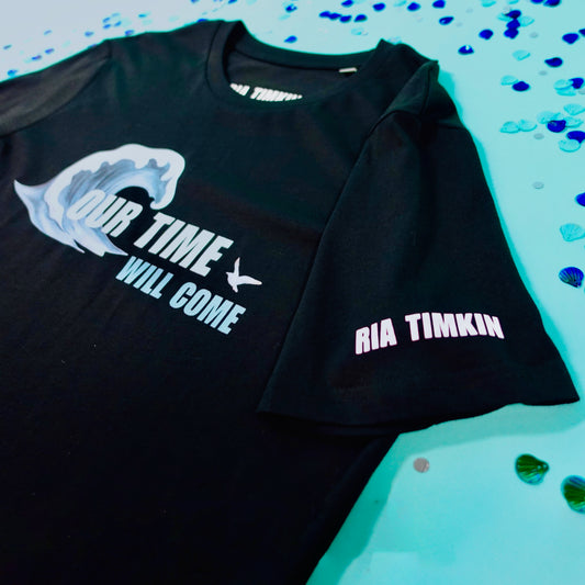 OUR TIME T-SHIRT IN BLACK